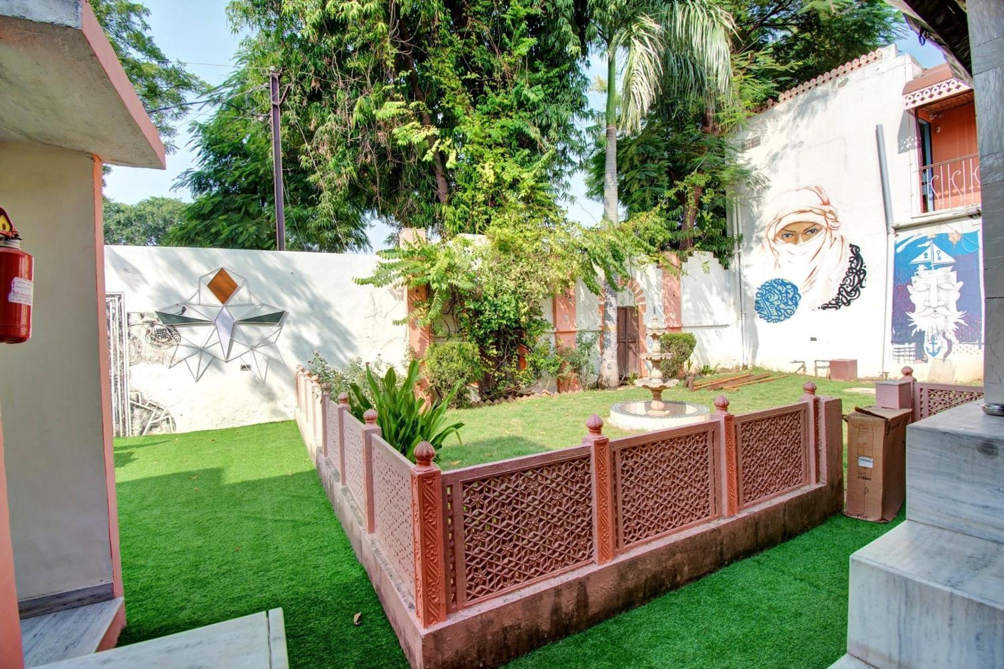 Stephels Hostel Jaipur Bagian luar foto