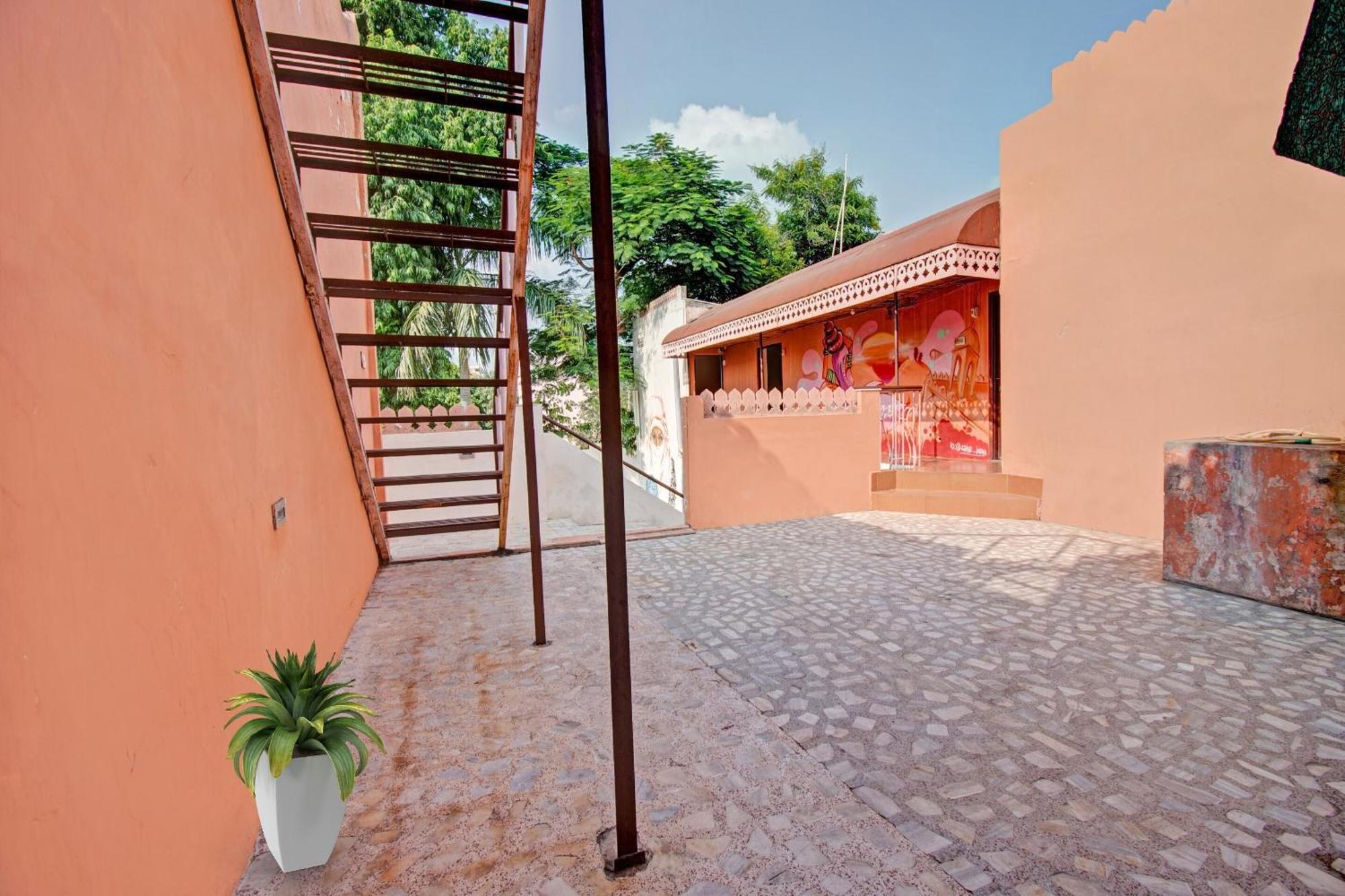 Stephels Hostel Jaipur Bagian luar foto